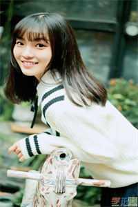 女主叫贺晚的