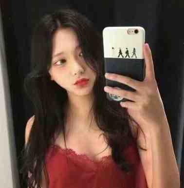 女主叫沈欣然的