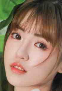 张明 女