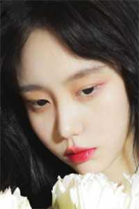 女主人公叫夏芷涵的
