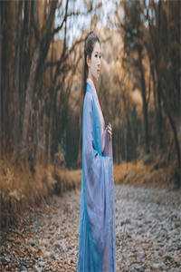 女主人公叫简瑶
