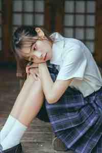 李梦莫郁华