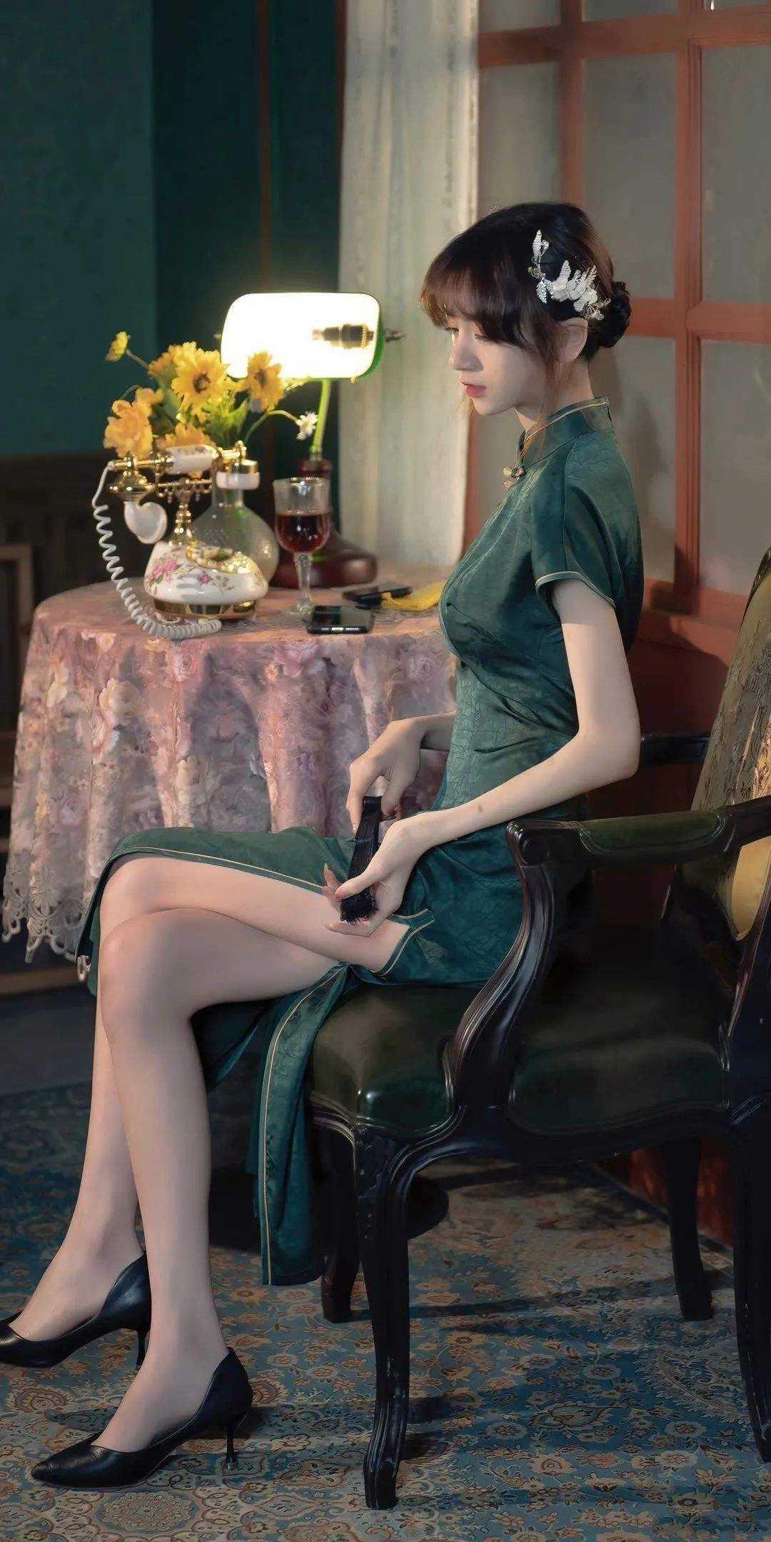 司玥厉莫深