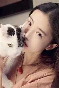 丁莹是谁