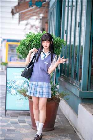 李李白白