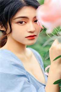 柳翎