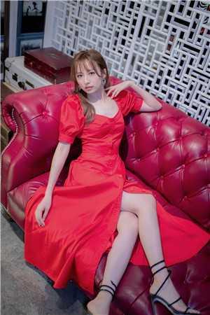 女主叫周玉的