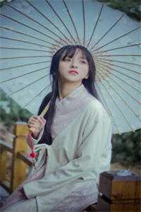湛羽和严谨