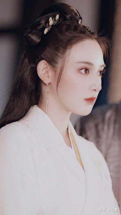 女主顾云憬的