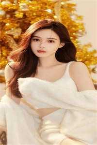 女主叫慕卿