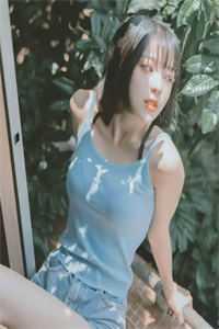 易锦筝的作品